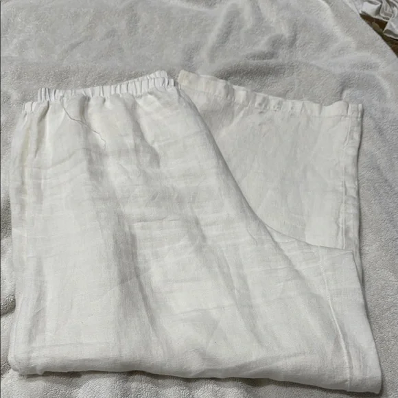 Hot Cotton White Wide Leg Pants in Soft Cotton - Picture 4 of 5